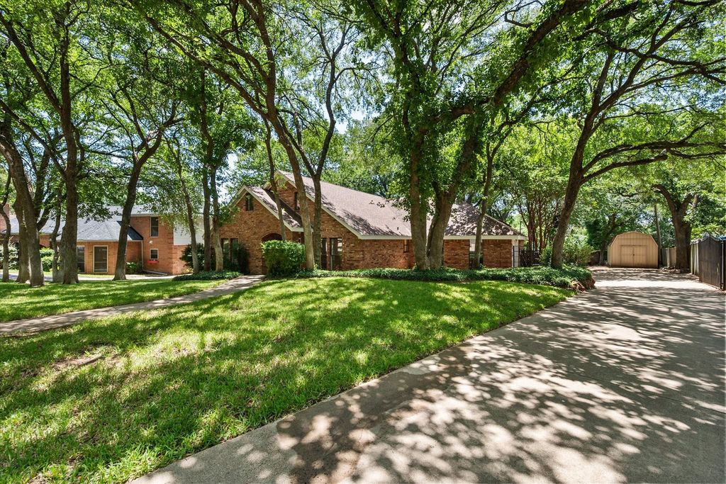 3425 Bridlegate Drive, Arlington, TX 76016
