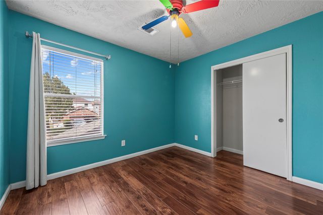 11818 Eagle Island Lane, Houston, TX 77034