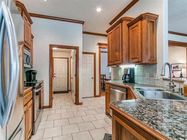 1116 N Savannah Terrace, Mustang, OK 73064