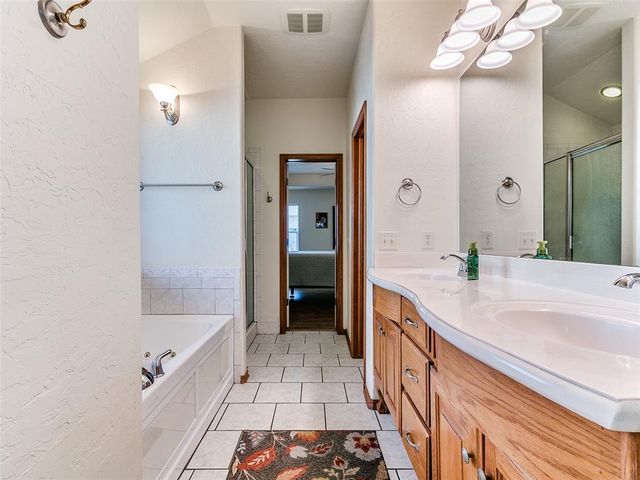 1116 N Savannah Terrace, Mustang, OK 73064