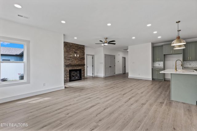 121 Blue Phlox Lane, Andersonville, TN 37705
