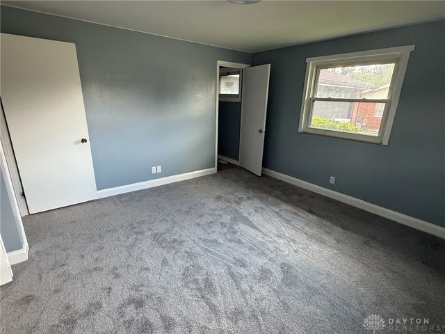 1218 Rona Parkway Drive, Fairborn, OH 45324