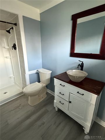 1218 Rona Parkway Drive, Fairborn, OH 45324