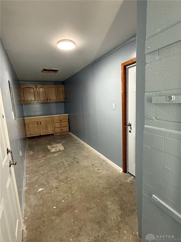 1218 Rona Parkway Drive, Fairborn, OH 45324