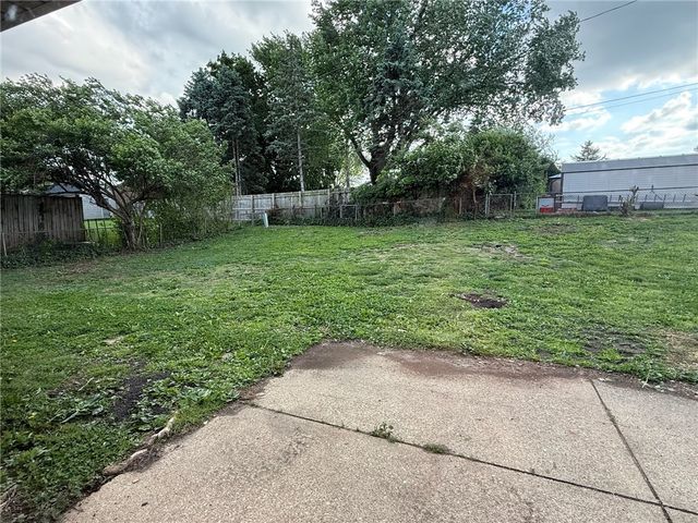 1218 Rona Parkway Drive, Fairborn, OH 45324