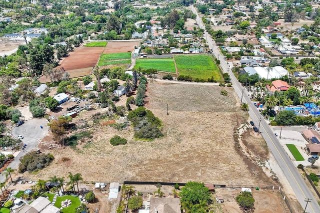 Barsby St., Vista, CA 92084