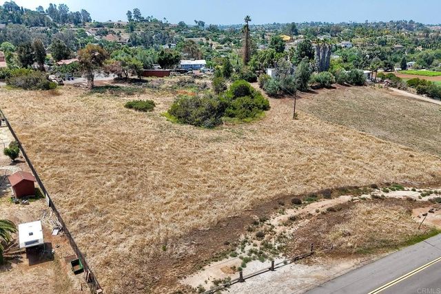 Barsby St., Vista, CA 92084