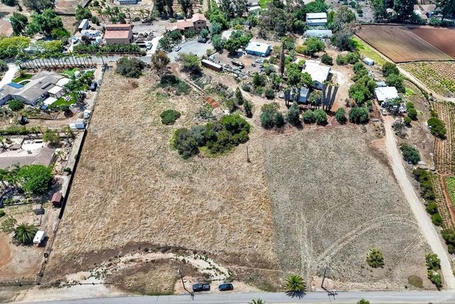 Barsby St., Vista, CA 92084