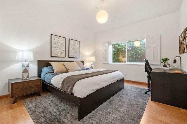 1110 Bayswater Avenue 106, Burlingame, CA 94010