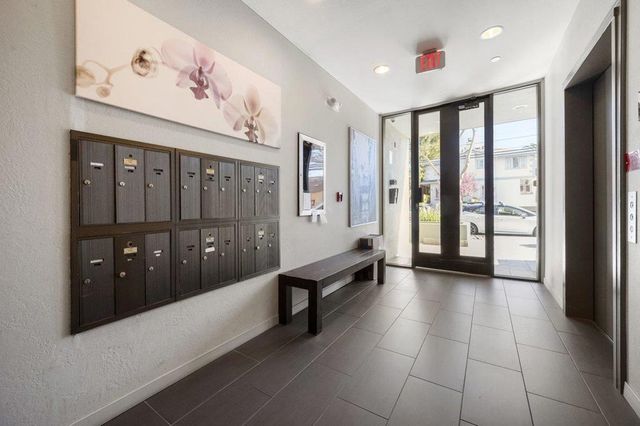 1110 Bayswater Avenue 106, Burlingame, CA 94010