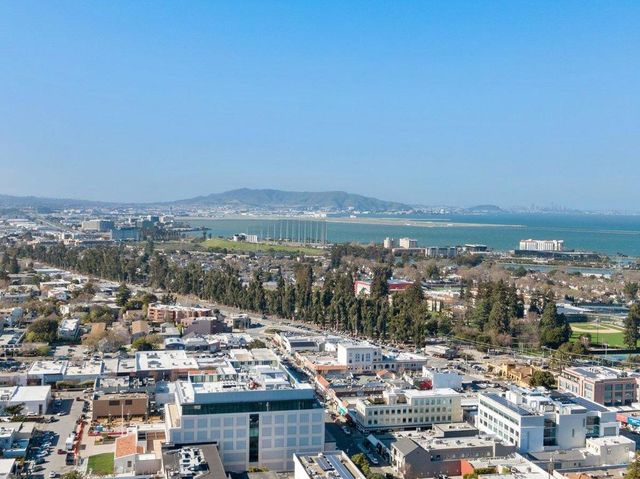 1110 Bayswater Avenue 106, Burlingame, CA 94010