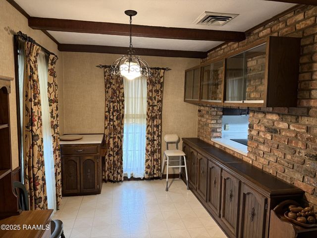 1568 E Main Street, Ville Platte, LA 70586