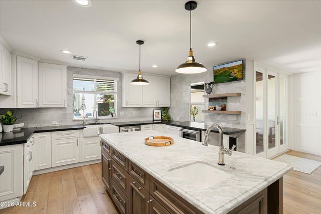 726 W NORTHVIEW Avenue, Phoenix, AZ 85021