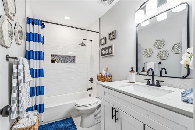 6 Vista Palm Lane 206, Vero Beach, FL 32962