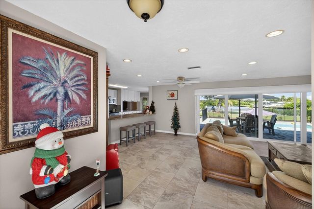 853 SEACREST DRIVE, Largo, FL 33771