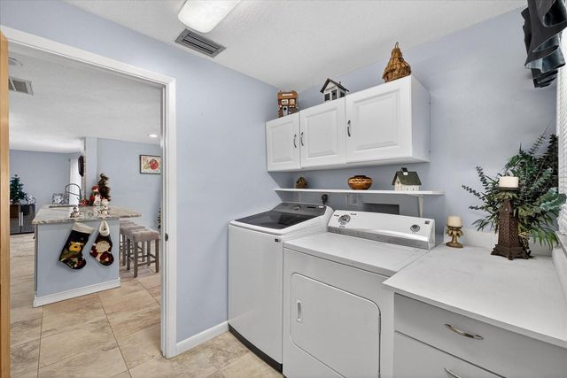 853 SEACREST DRIVE, Largo, FL 33771