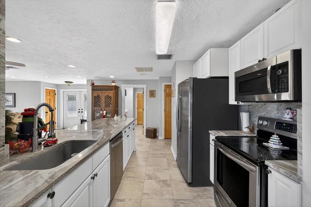 853 SEACREST DRIVE, Largo, FL 33771