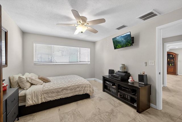 853 SEACREST DRIVE, Largo, FL 33771