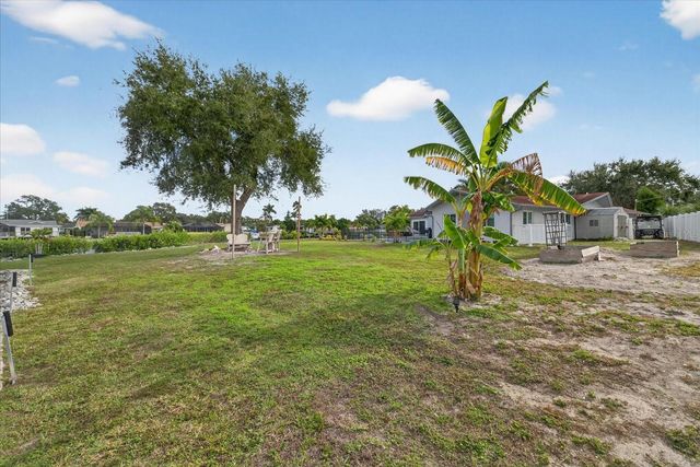 853 SEACREST DRIVE, Largo, FL 33771