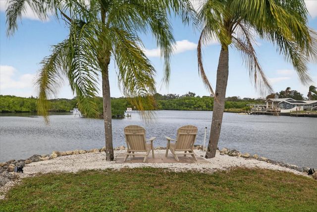 853 SEACREST DRIVE, Largo, FL 33771