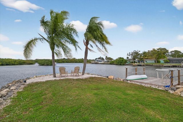 853 SEACREST DRIVE, Largo, FL 33771