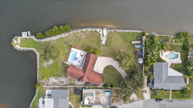 853 SEACREST DRIVE, Largo, FL 33771