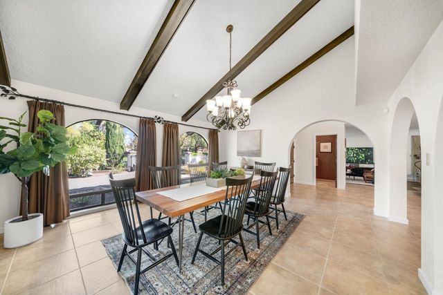 4850 Saint Augustine Dr, Elk Grove, CA 95758