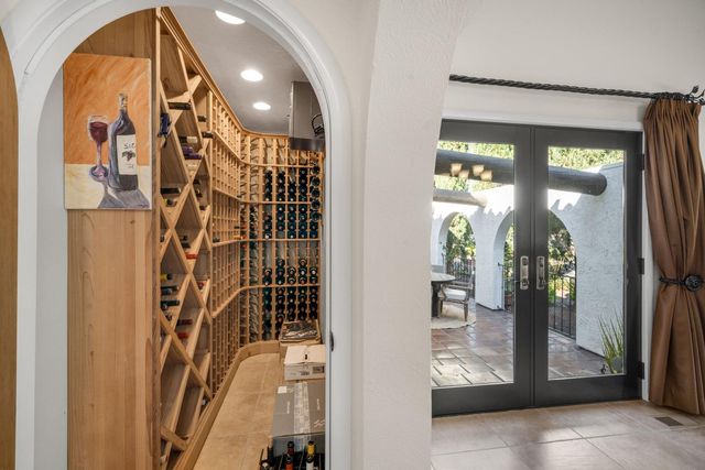 4850 Saint Augustine Dr, Elk Grove, CA 95758