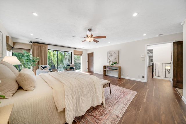 4850 Saint Augustine Dr, Elk Grove, CA 95758