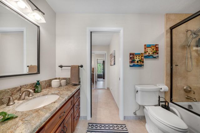 4850 Saint Augustine Dr, Elk Grove, CA 95758