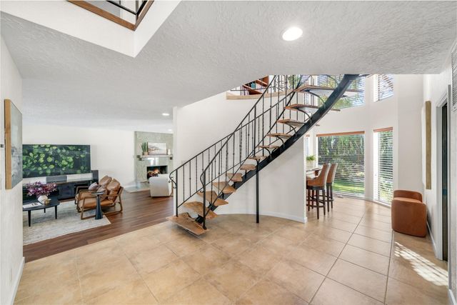 4850 Saint Augustine Dr, Elk Grove, CA 95758