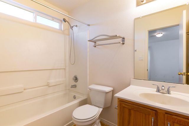 2880 Wilder Loop NE, Rio Rancho, NM 87144