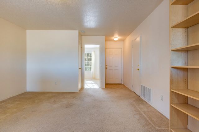 2880 Wilder Loop NE, Rio Rancho, NM 87144