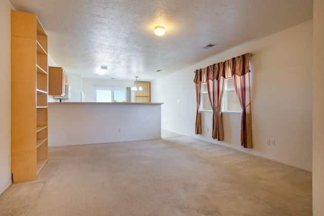 2880 Wilder Loop NE, Rio Rancho, NM 87144