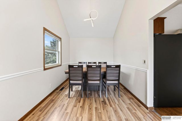 7022 Michelle Avenue, La Vista, NE 68128