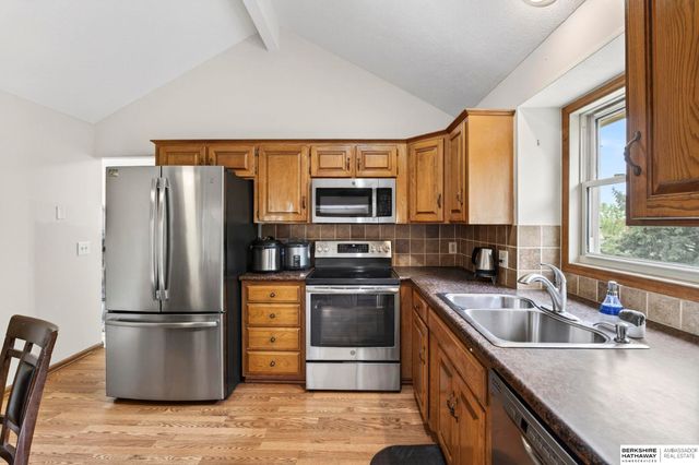 7022 Michelle Avenue, La Vista, NE 68128