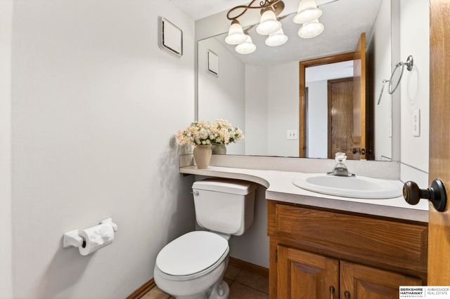 7022 Michelle Avenue, La Vista, NE 68128