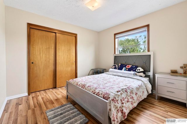 7022 Michelle Avenue, La Vista, NE 68128