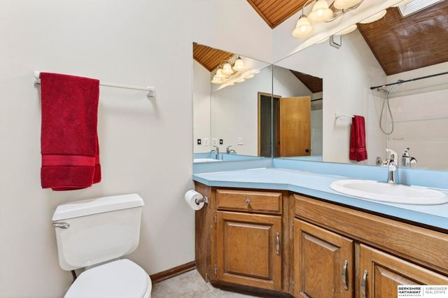 7022 Michelle Avenue, La Vista, NE 68128