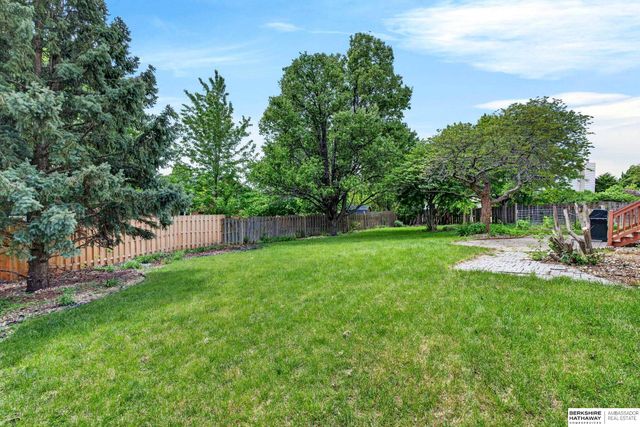 7022 Michelle Avenue, La Vista, NE 68128