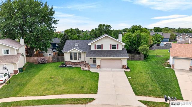 7022 Michelle Avenue, La Vista, NE 68128
