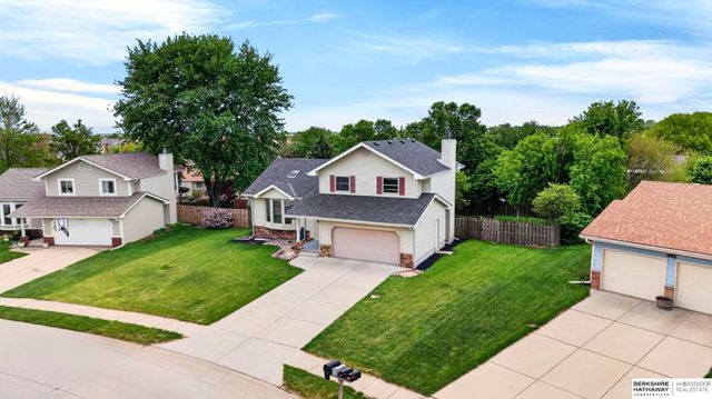 7022 Michelle Avenue, La Vista, NE 68128