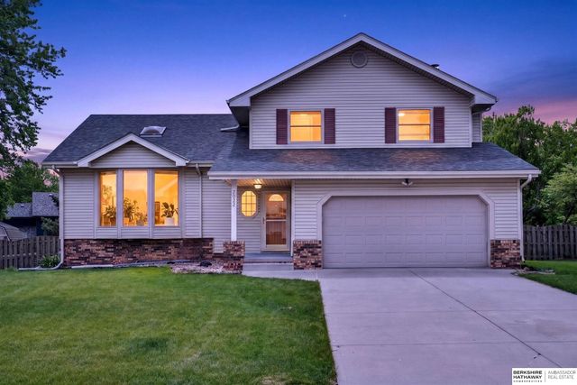 7022 Michelle Avenue, La Vista, NE 68128
