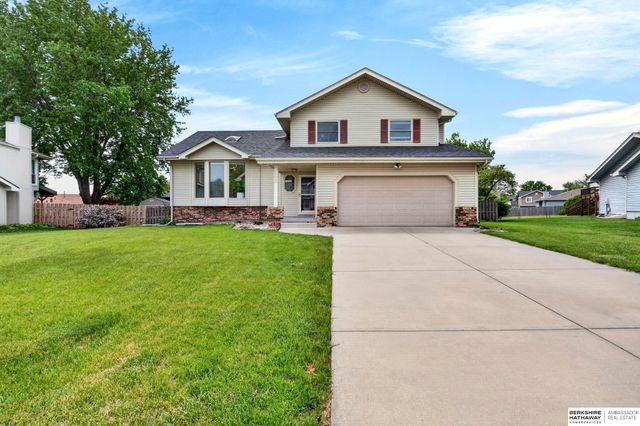 7022 Michelle Avenue, La Vista, NE 68128
