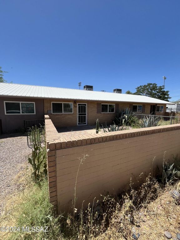 95 W Windsor Street, Tucson, AZ 85705