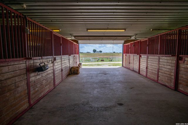 404 Annies, La Vernia, TX 78121