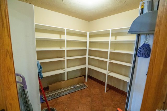 404 Annies, La Vernia, TX 78121