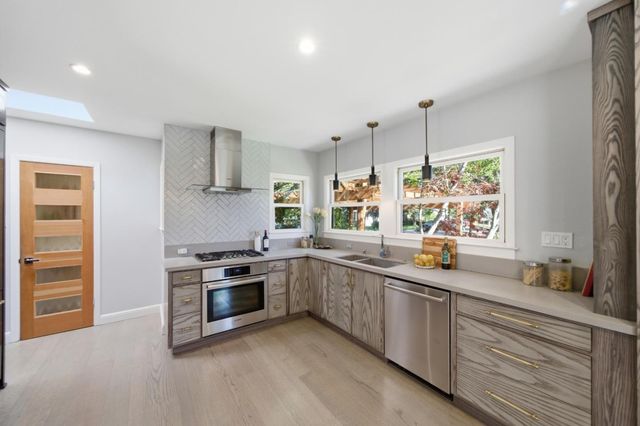 30 Mission Drive, San Mateo, CA 94402