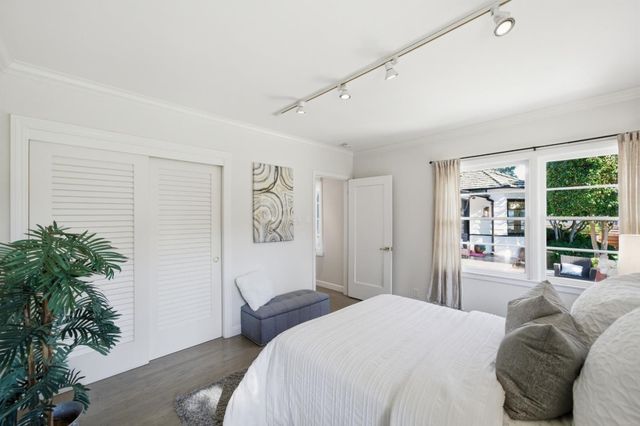 30 Mission Drive, San Mateo, CA 94402