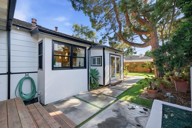 30 Mission Drive, San Mateo, CA 94402